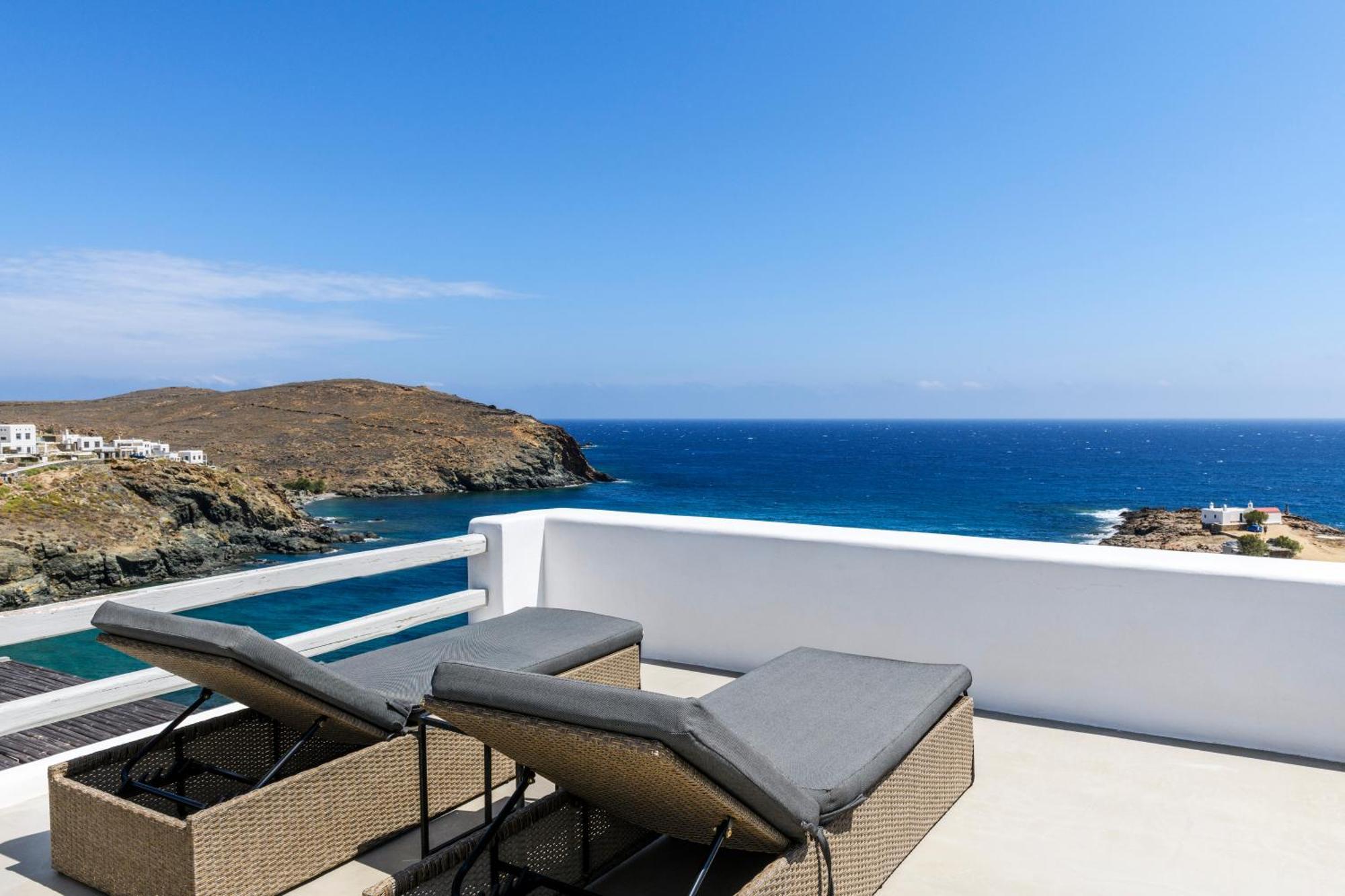The Mykonist Merchia & Holiday home Merchia Beach