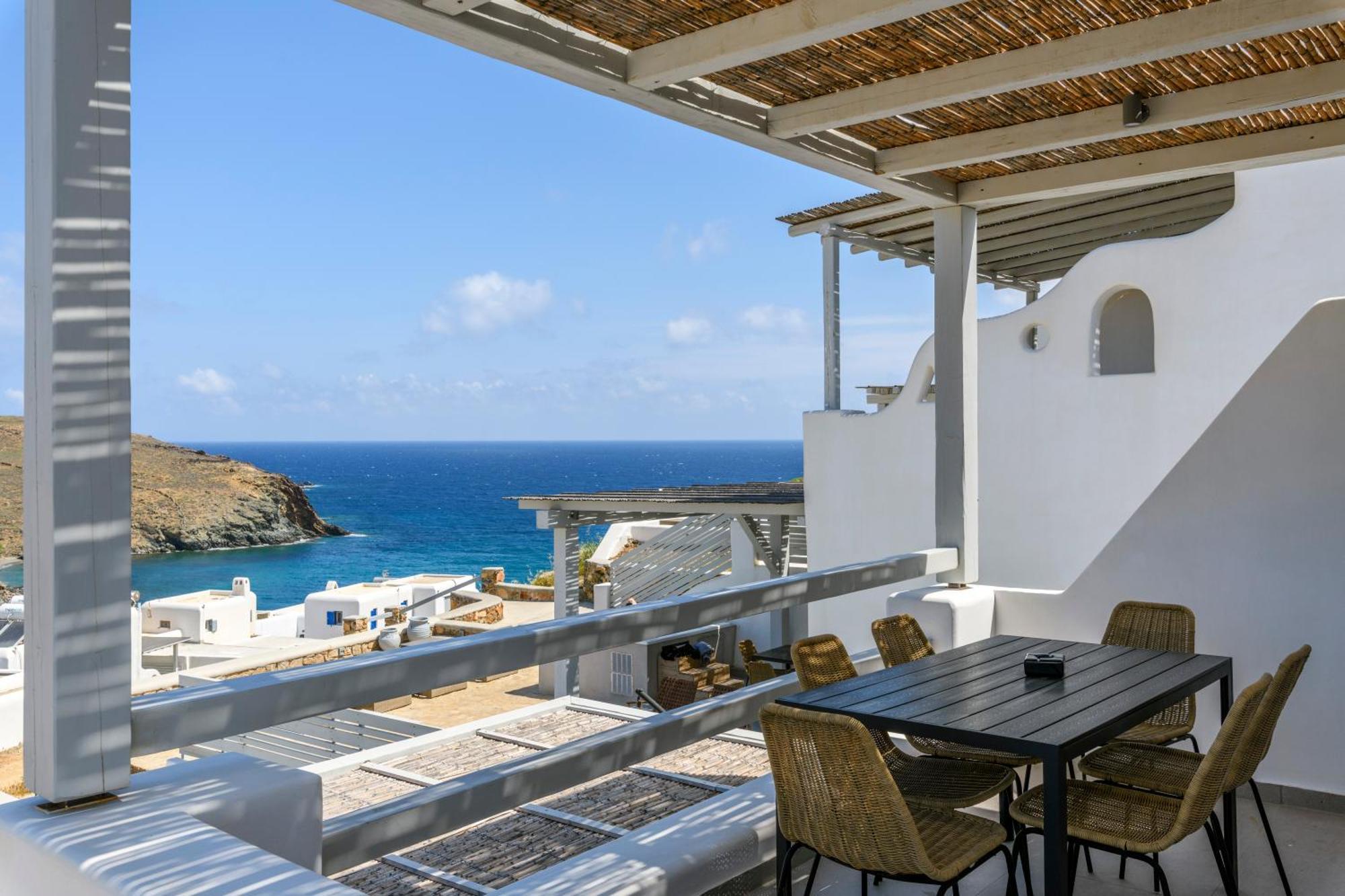 The Mykonist Merchia & Holiday home Merchia Beach